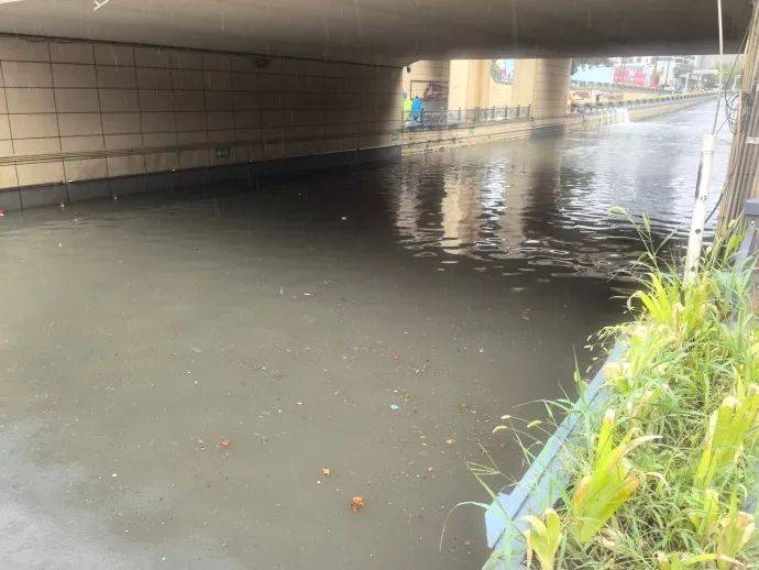 皇冠信用網开户
_郑州多个隧道禁止通行！99条公交线路停运皇冠信用網开户
，贾鲁河水位暴涨