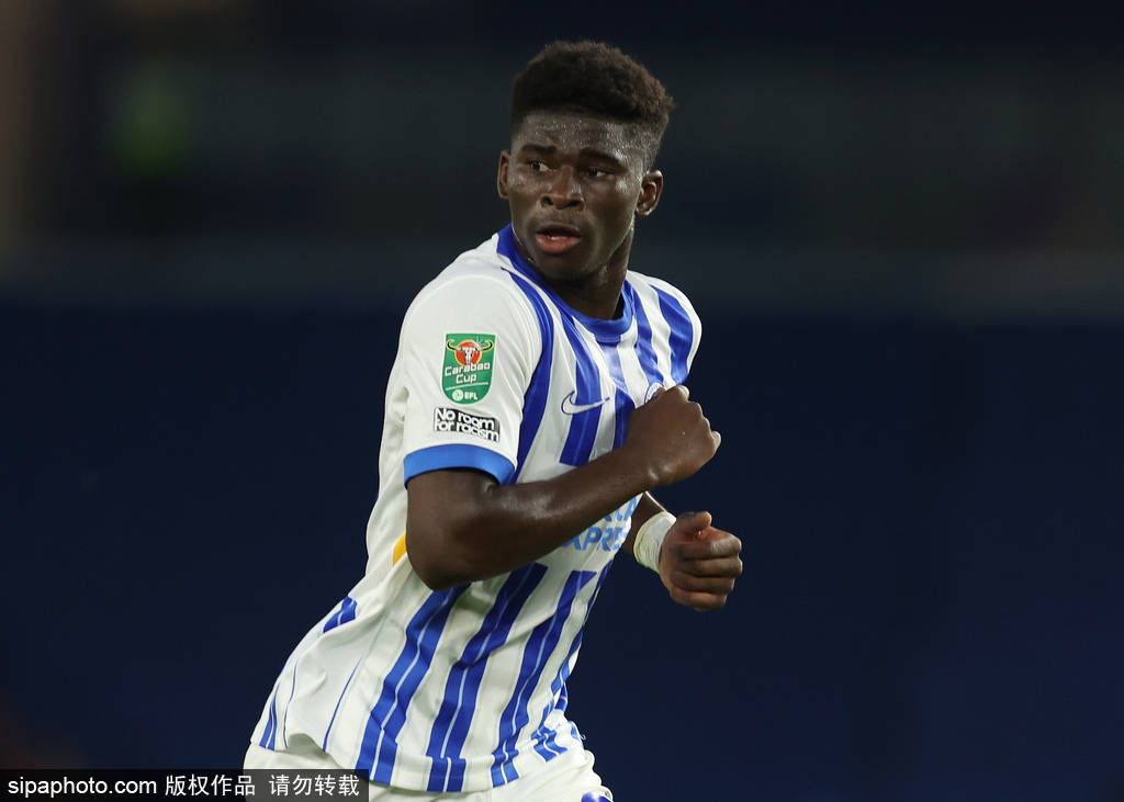 皇冠足球平台代理申请
_曼联球员亲自出马皇冠足球平台代理申请
！1.12亿英镑豪购巴莱巴引发热议