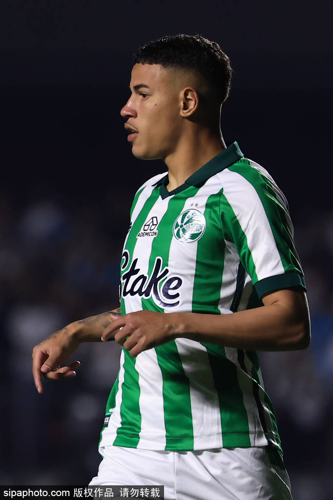 伯明翰vs维尔港
_尤文图斯与巴黎圣日耳曼谈判穆阿尼转会：6000万欧元背后的战术考量与未来展望